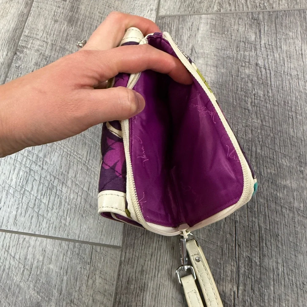 Vera Bradley Cream/Plum Anniversary Wristlet Wallet‎ - Picture 7 of 11